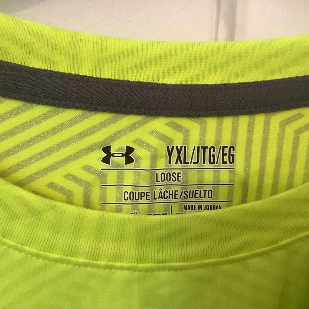 NWT Boy’s Under Armour Cold Gear Infrared Bright Yellow and Gray Shirt